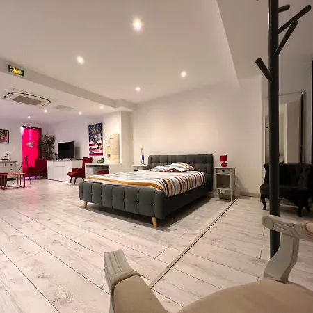 - Lib *